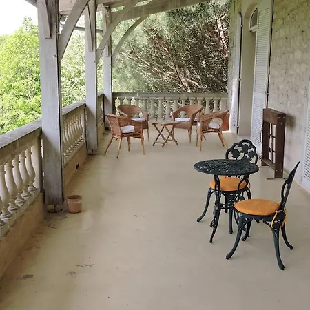 Manoir La Betoulle Bed & Breakfast
