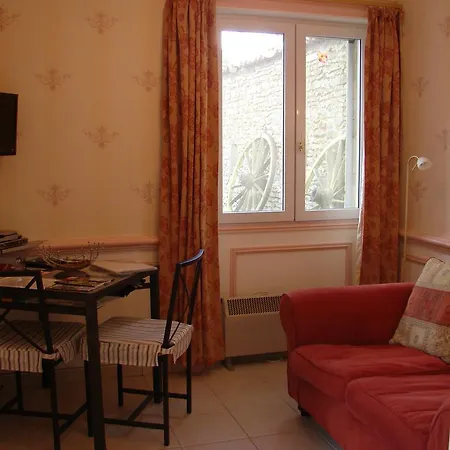Bed & Breakfast Manoir La Betoulle *