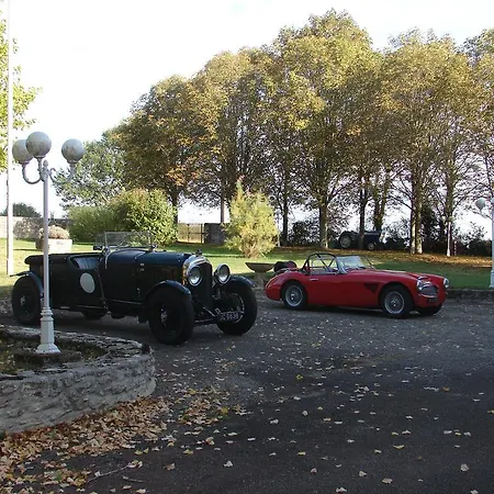 Alojamento de Acomodação e Pequeno-almoço Manoir La Betoulle Saint-Claud