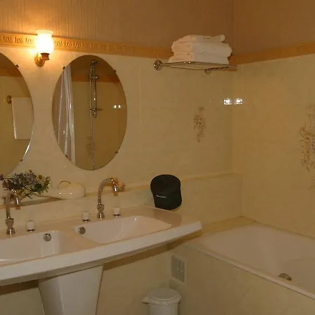 Alojamento de Acomodação e Pequeno-almoço Manoir La Betoulle