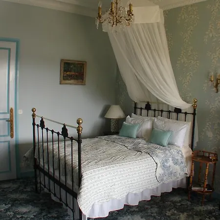 Alojamento de Acomodação e Pequeno-almoço Manoir La Betoulle Saint-Claud