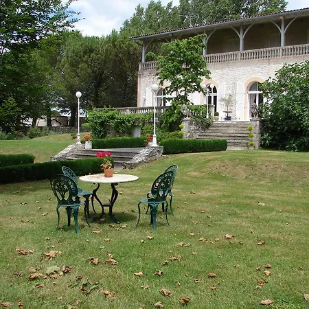 Alojamento de Acomodação e Pequeno-almoço Manoir La Betoulle
